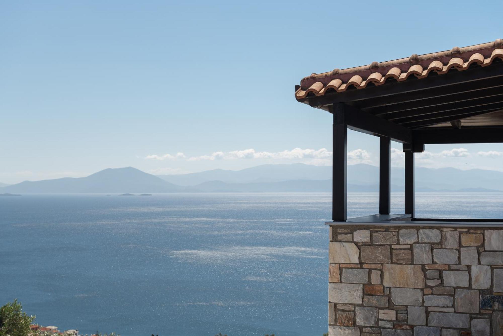 Karavia Lux Ξενοδοχείο με διαμερίσματα 4*